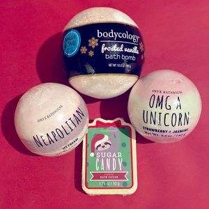 Bodycology, Onyx and Simple Pleasures brands - 4 Bath Bombs - All Brand NEW